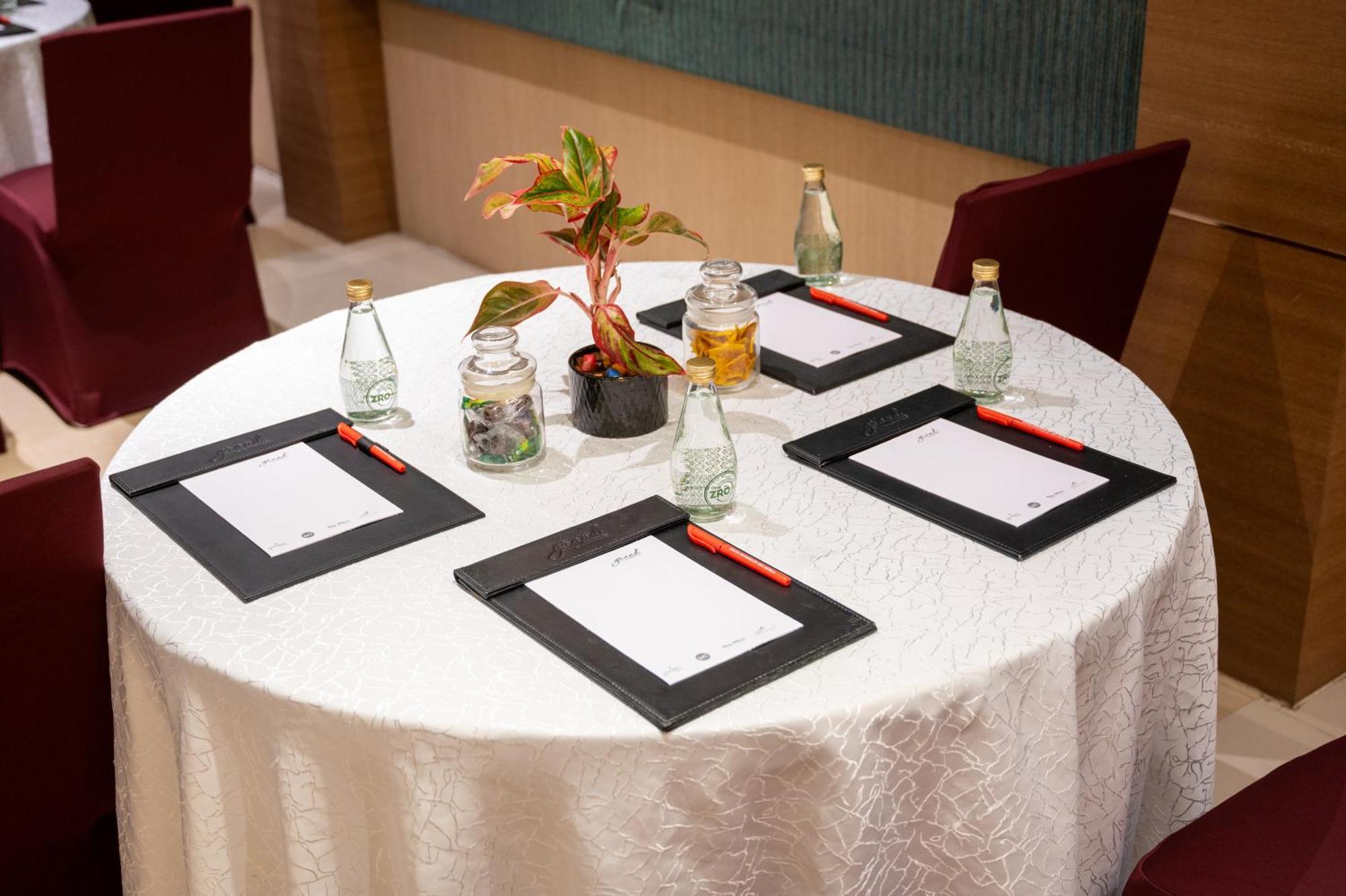 Grand Kakinada by GRT Hotels Bagian luar foto