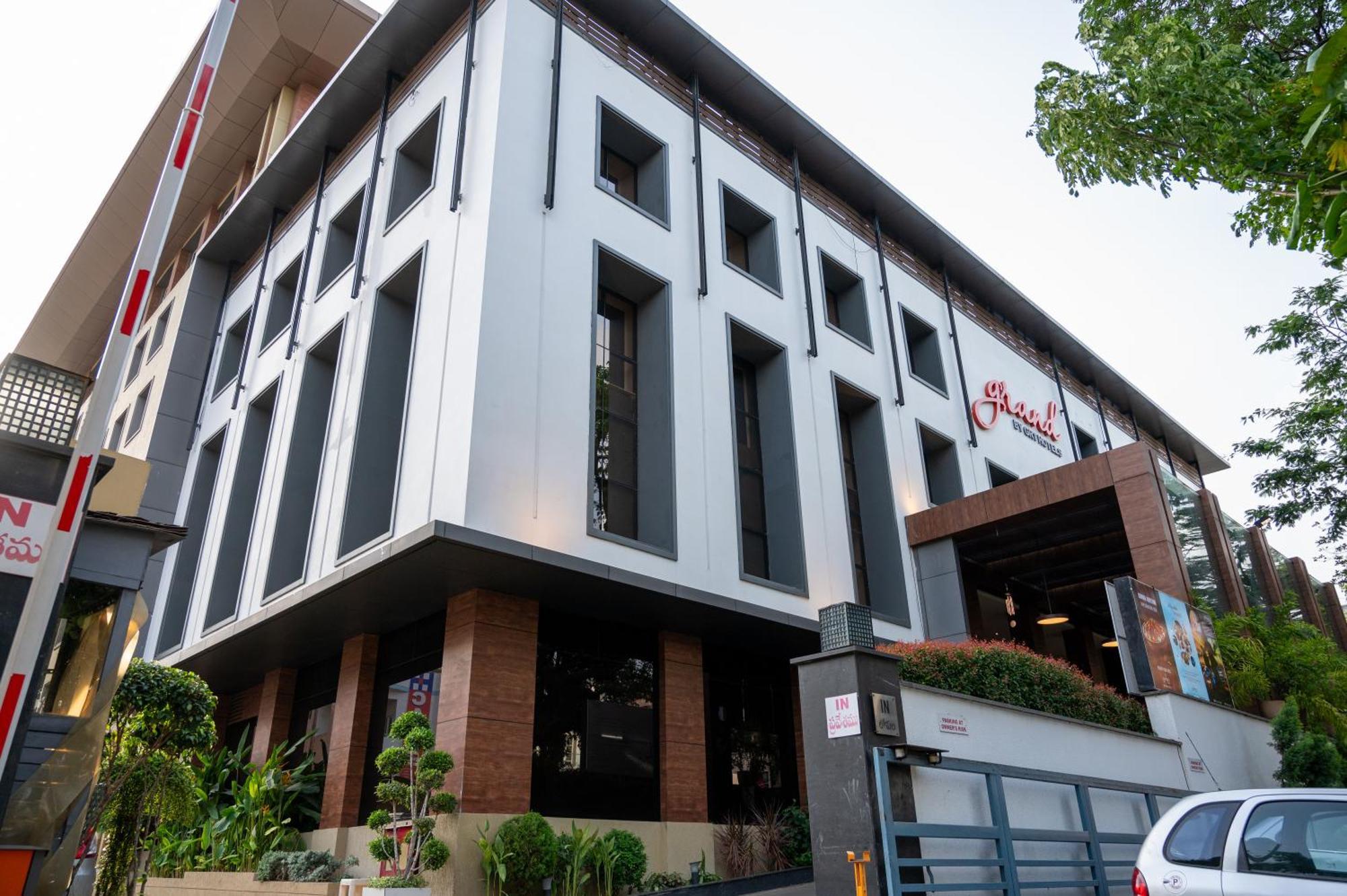 Grand Kakinada by GRT Hotels Bagian luar foto