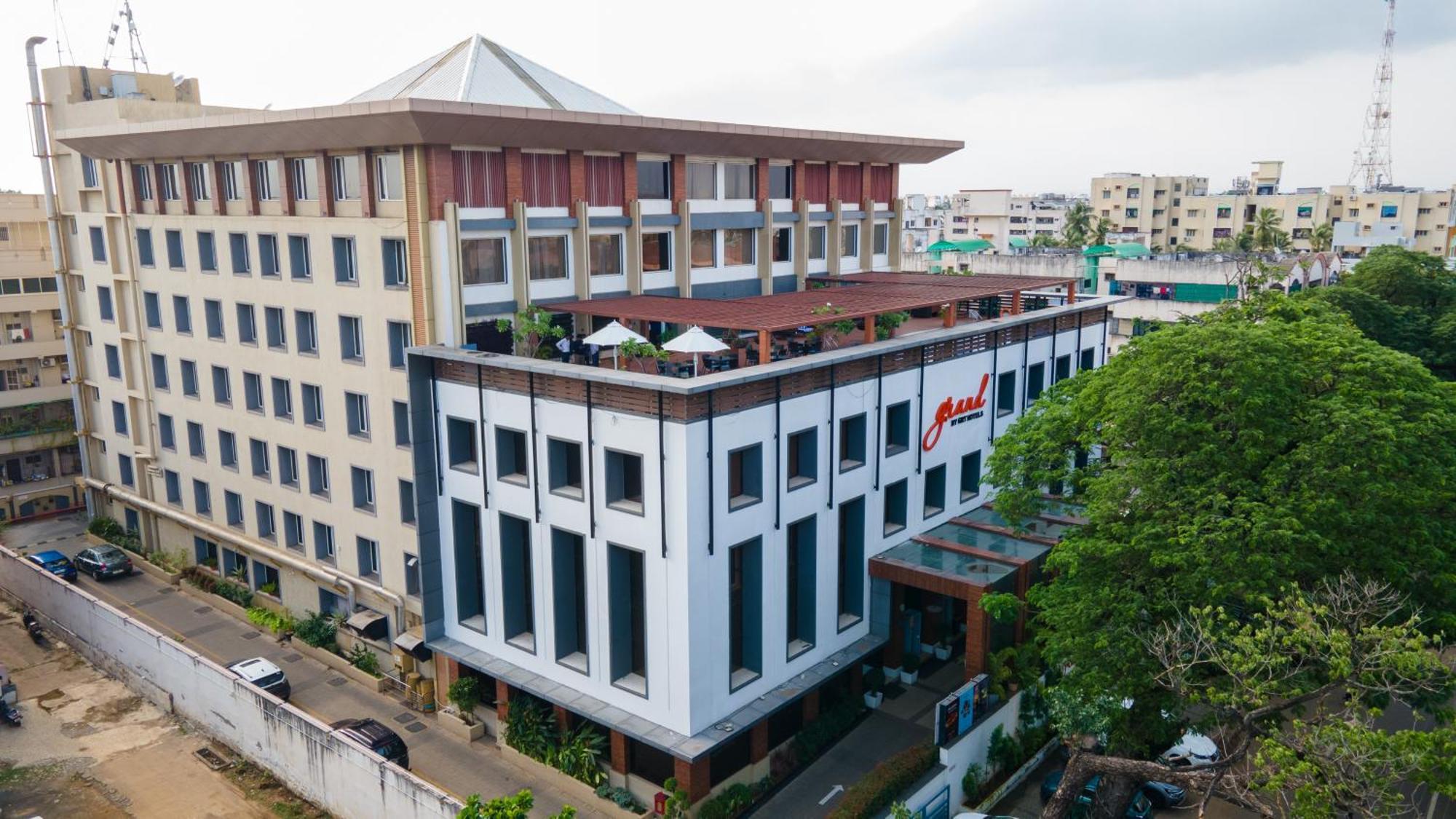 Grand Kakinada by GRT Hotels Bagian luar foto