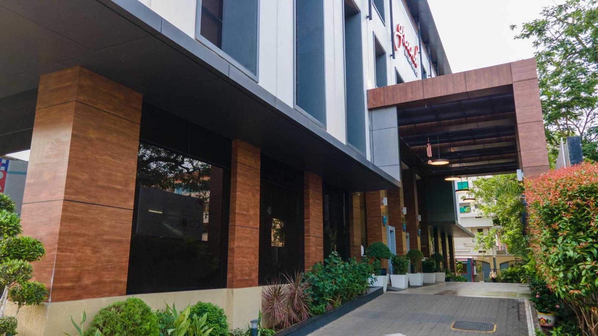 Grand Kakinada by GRT Hotels Bagian luar foto