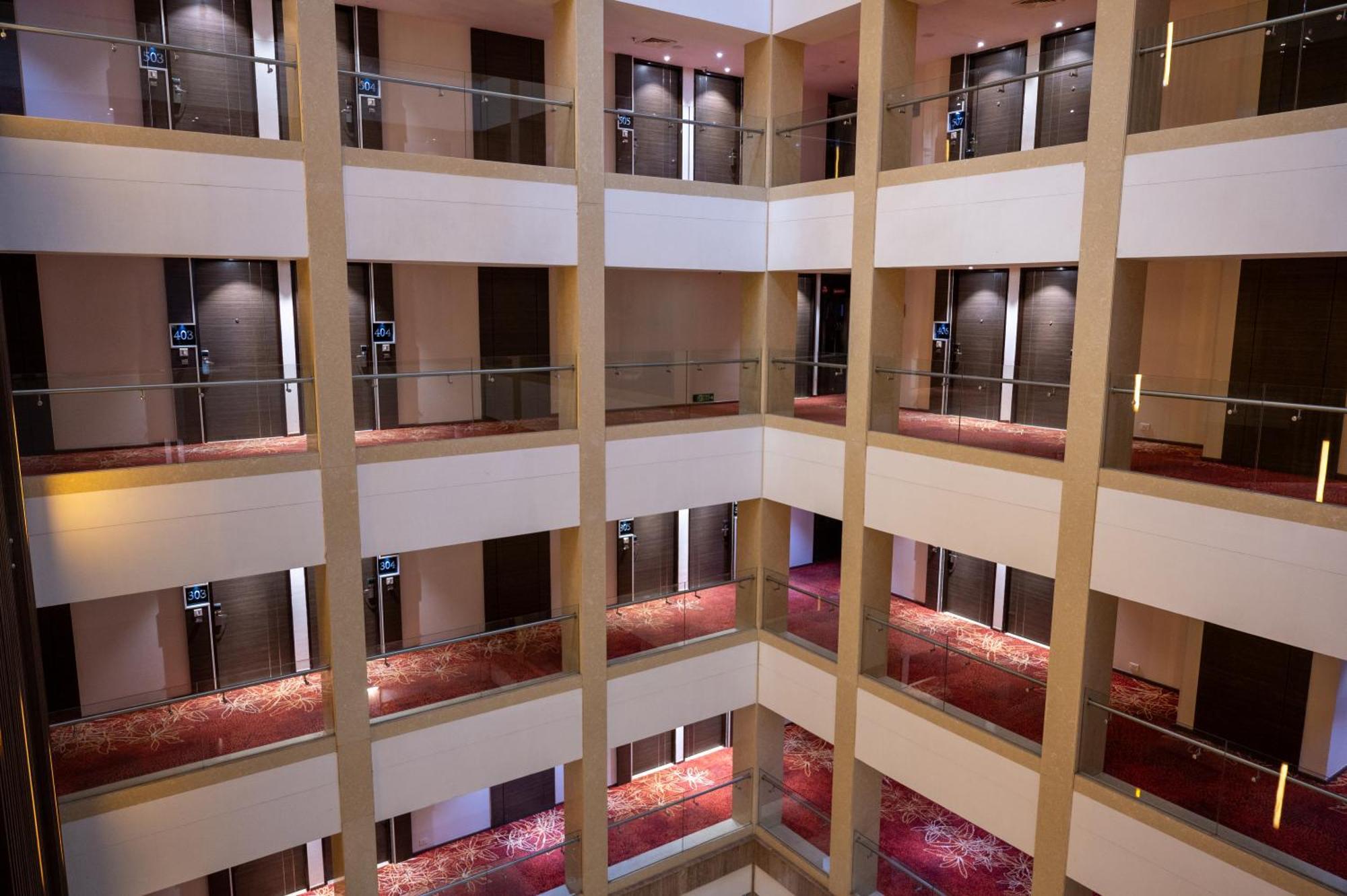 Grand Kakinada by GRT Hotels Bagian luar foto