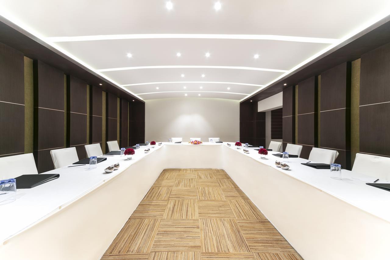 Grand Kakinada by GRT Hotels Bagian luar foto