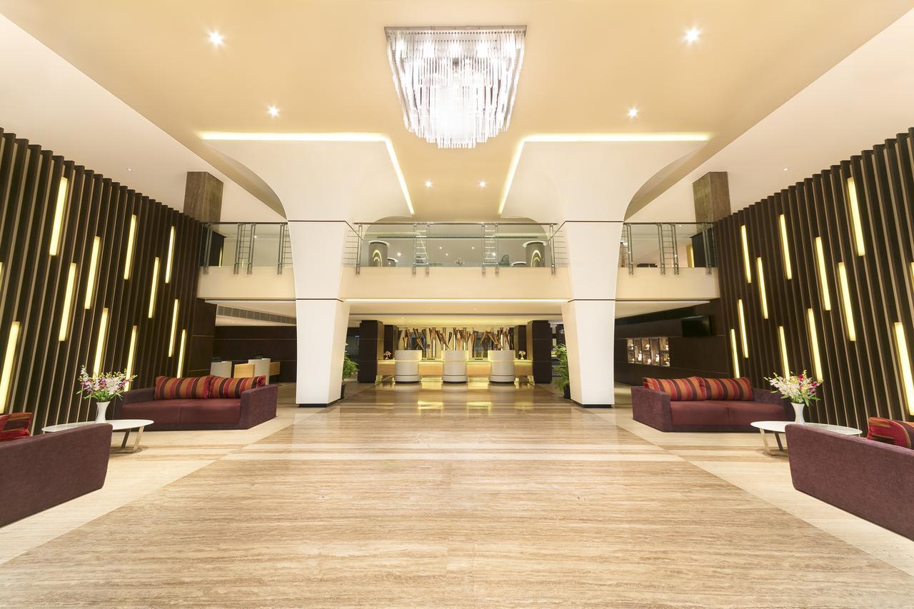 Grand Kakinada by GRT Hotels Bagian luar foto
