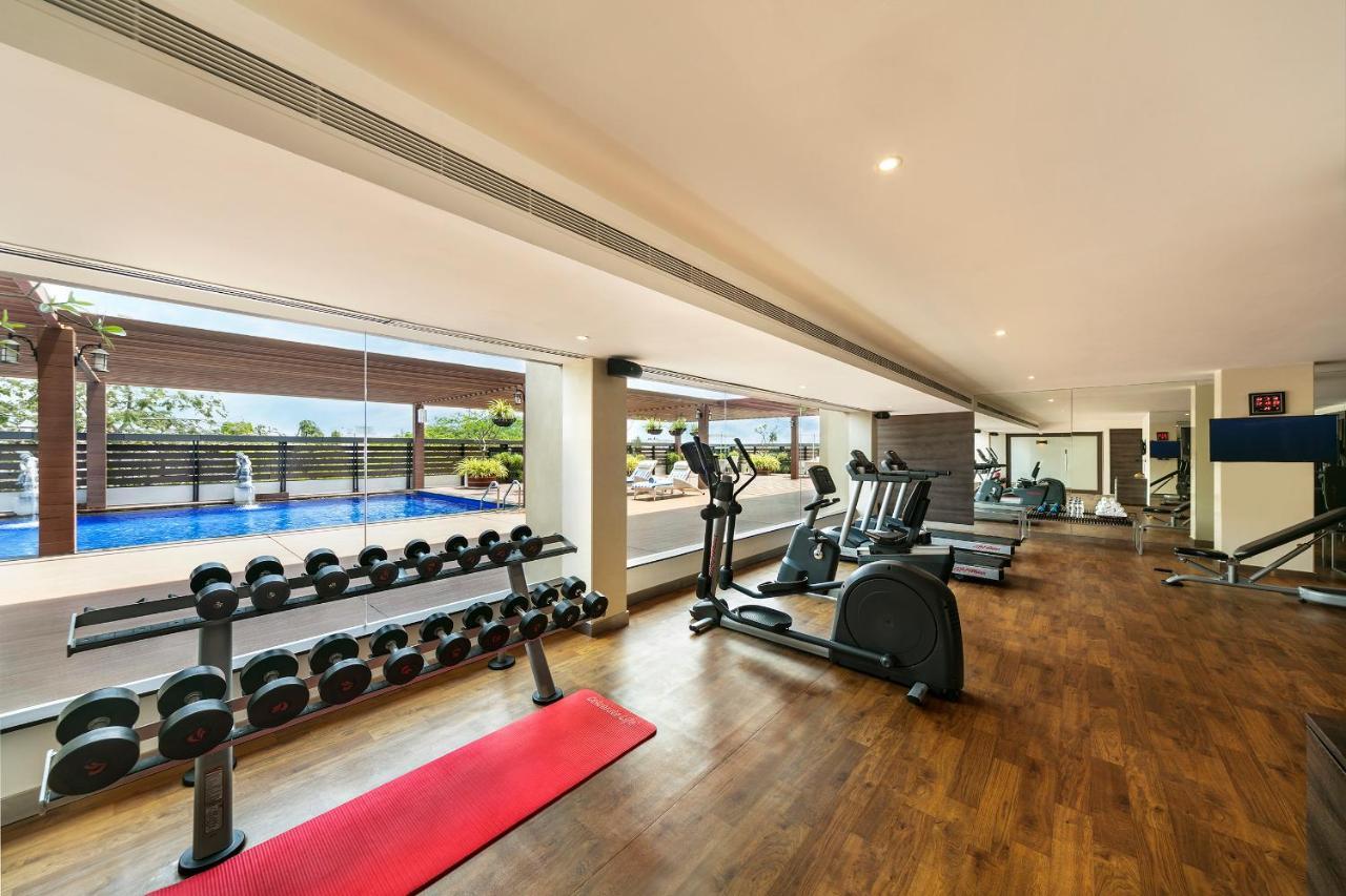 Grand Kakinada by GRT Hotels Bagian luar foto